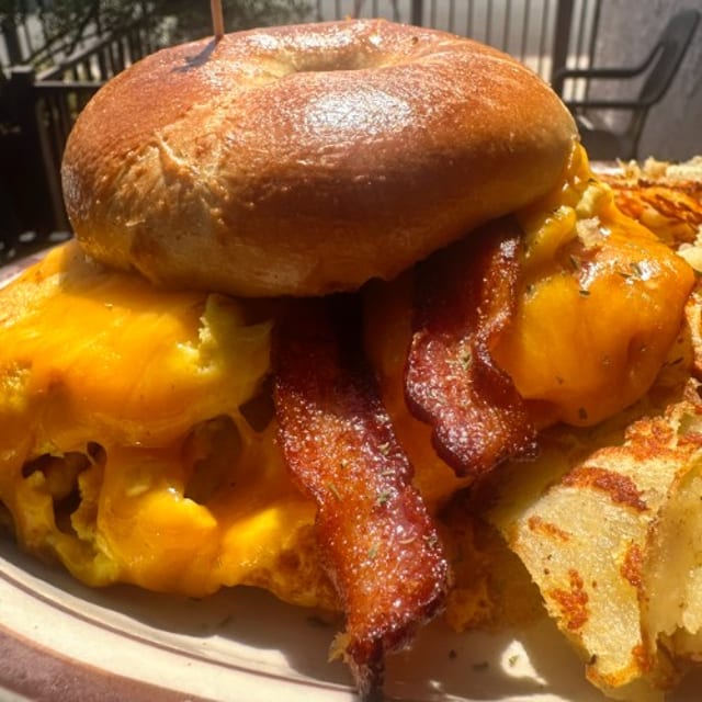 Cooper Special (Bagel Sandwich).